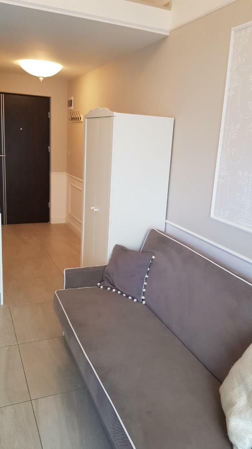 Holiday Home Slavia New S7 Z Antresola I Balkonem Przy Plazy 米兹多洛杰 外观 照片